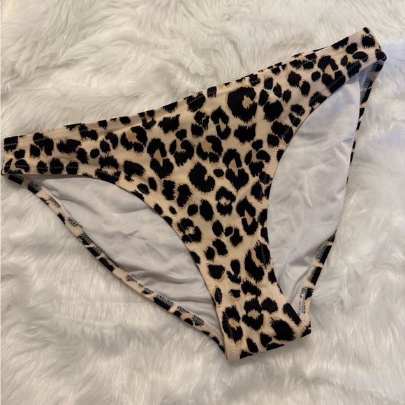 Women’s Tankini Bathing Suit Set - Picture 5 of 8